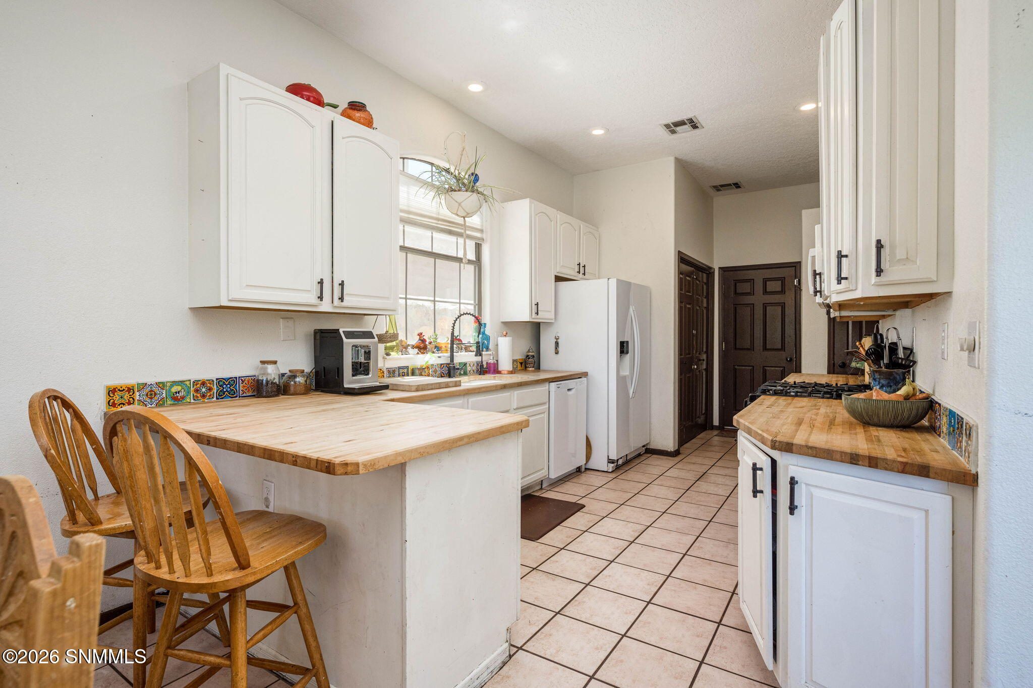 8-web-or-mls-Snappin Homes (PinnacleView