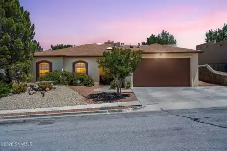 4515 Pinnacle View Drive, Las Cruces, New Mexico 88011, 3 Bedrooms Bedrooms, ,1.75 BathroomsBathrooms,Residential,For Sale,Pinnacle View,2602035