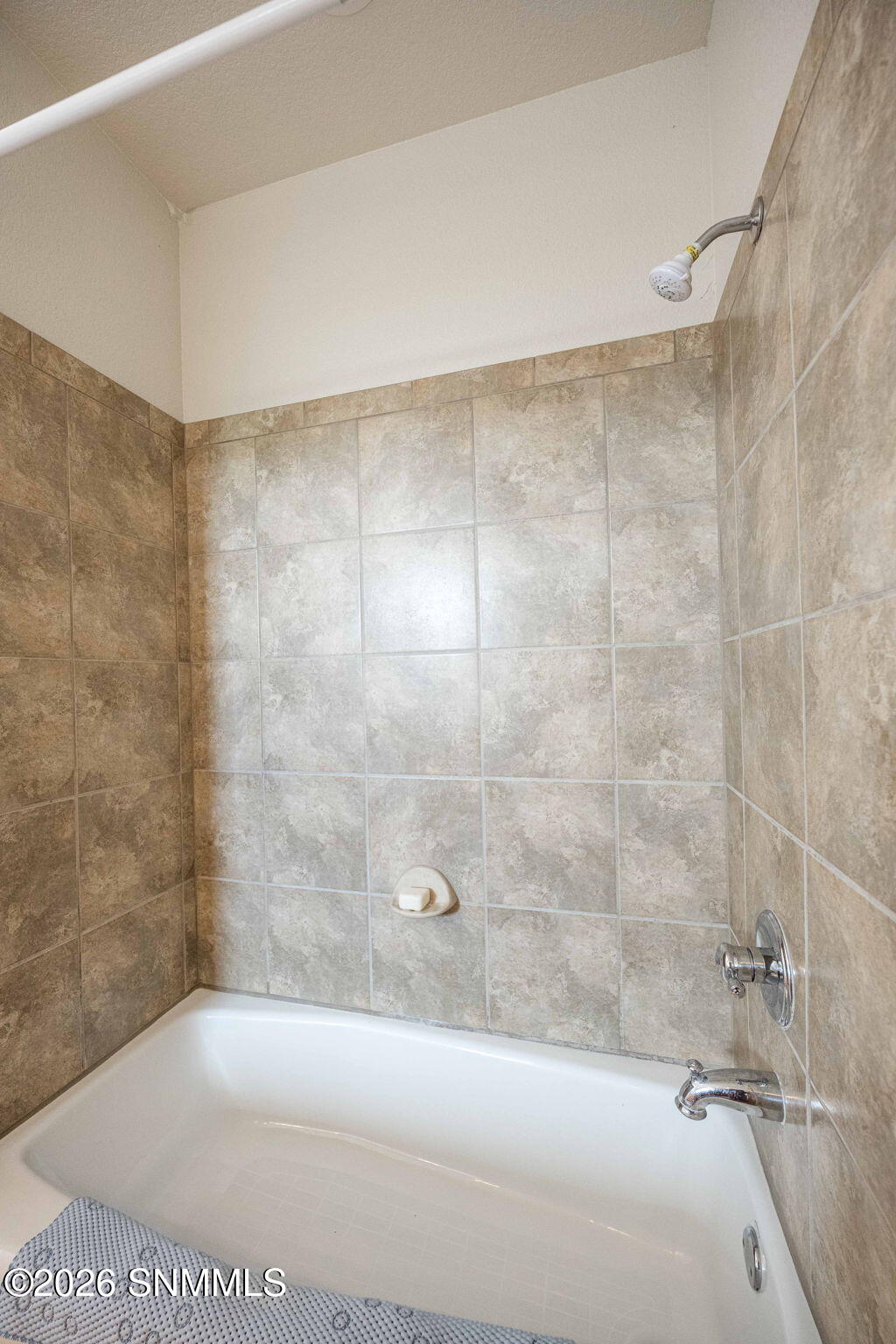 32-web-or-mls-Snappin Homes (Nambe4326)-