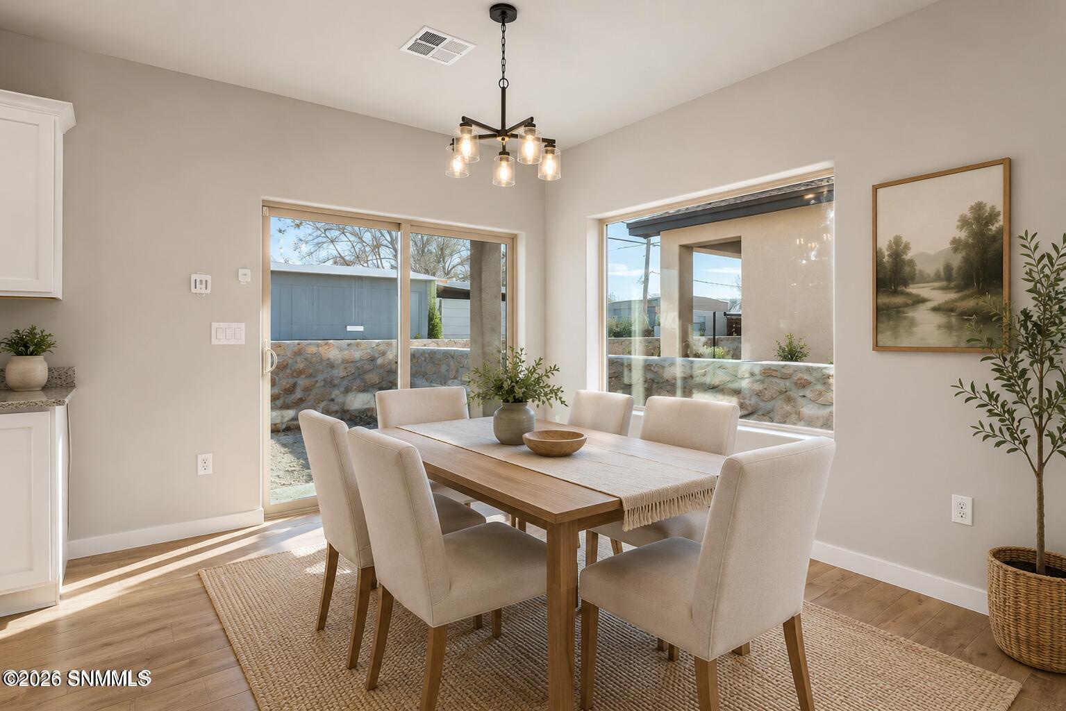 dining virtual staging