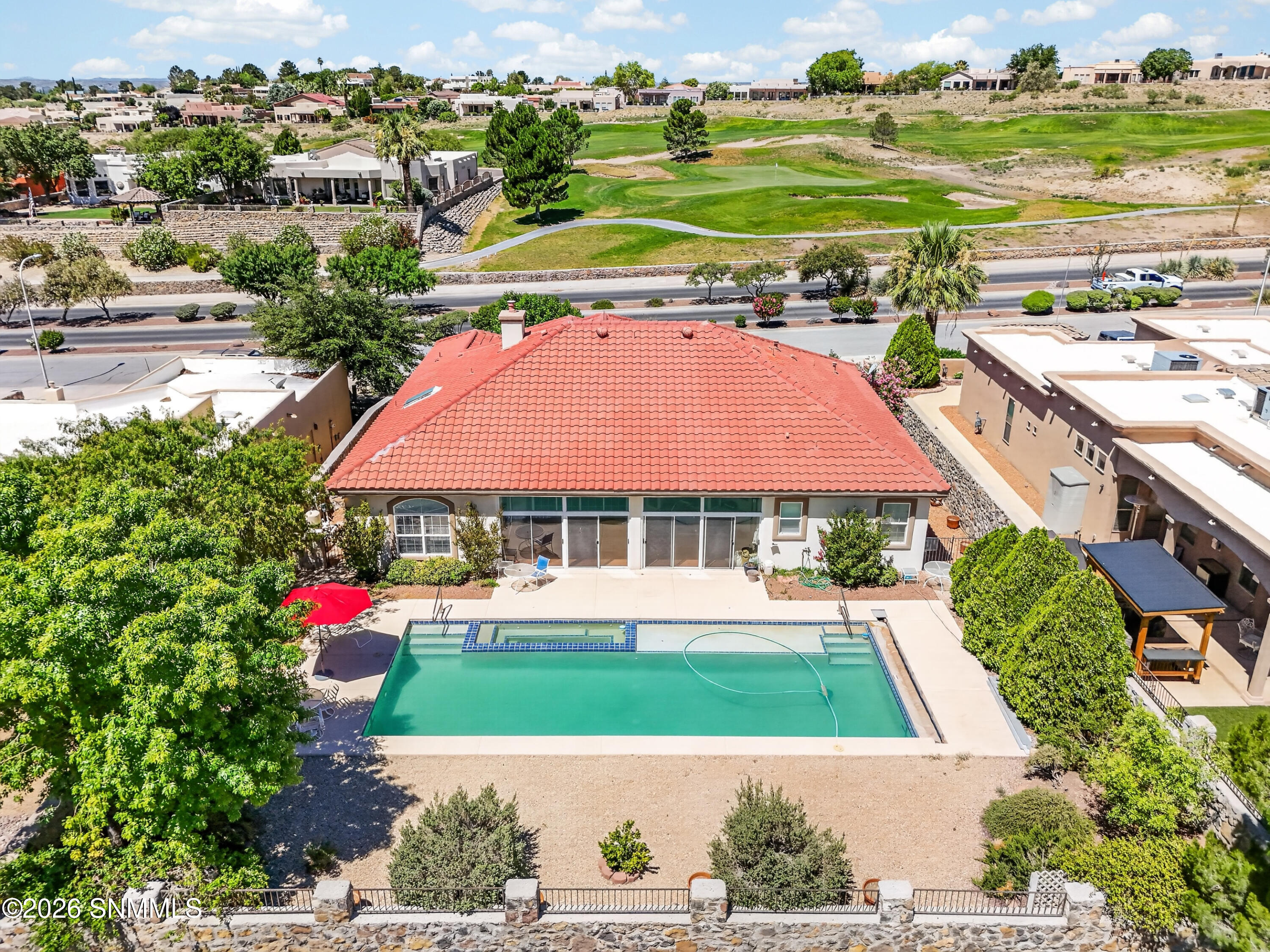 Golf Club Rd - 50