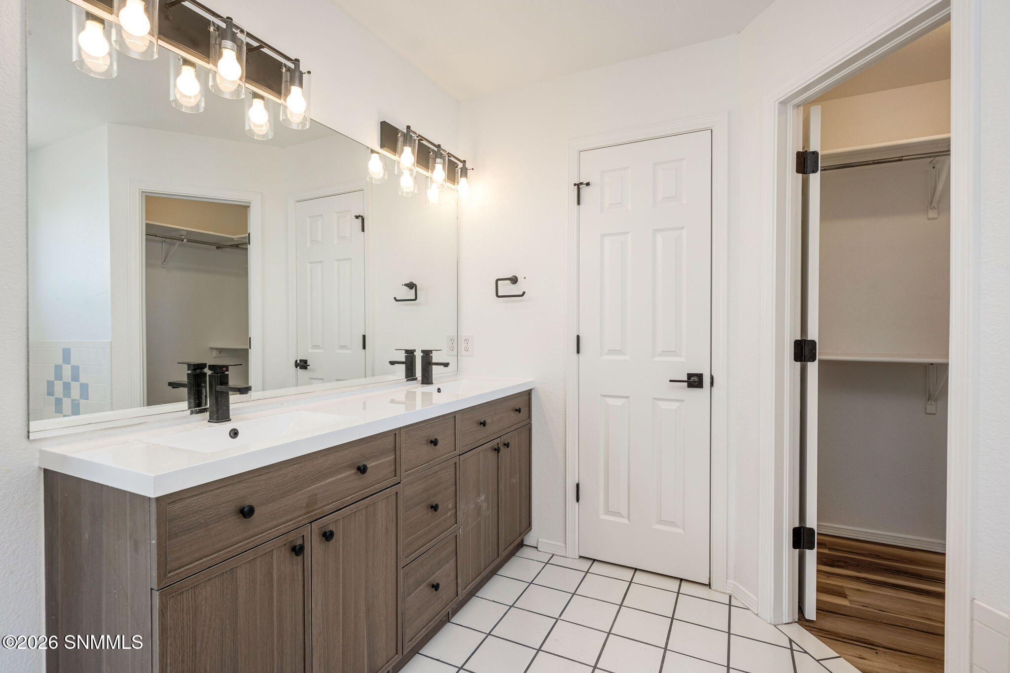 20-web-or-mls-Snappin Homes (Gem4986)-20