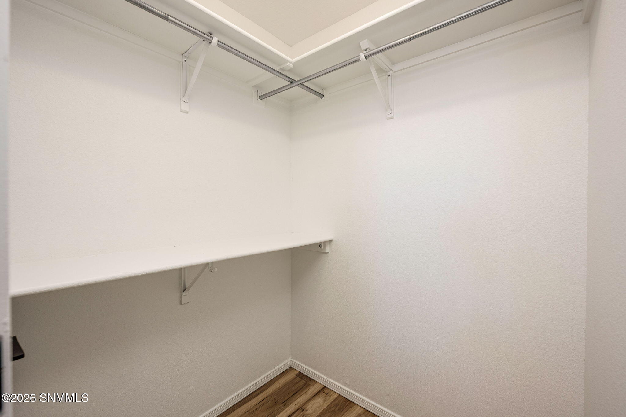 24-web-or-mls-Snappin Homes (Gem4986)-24