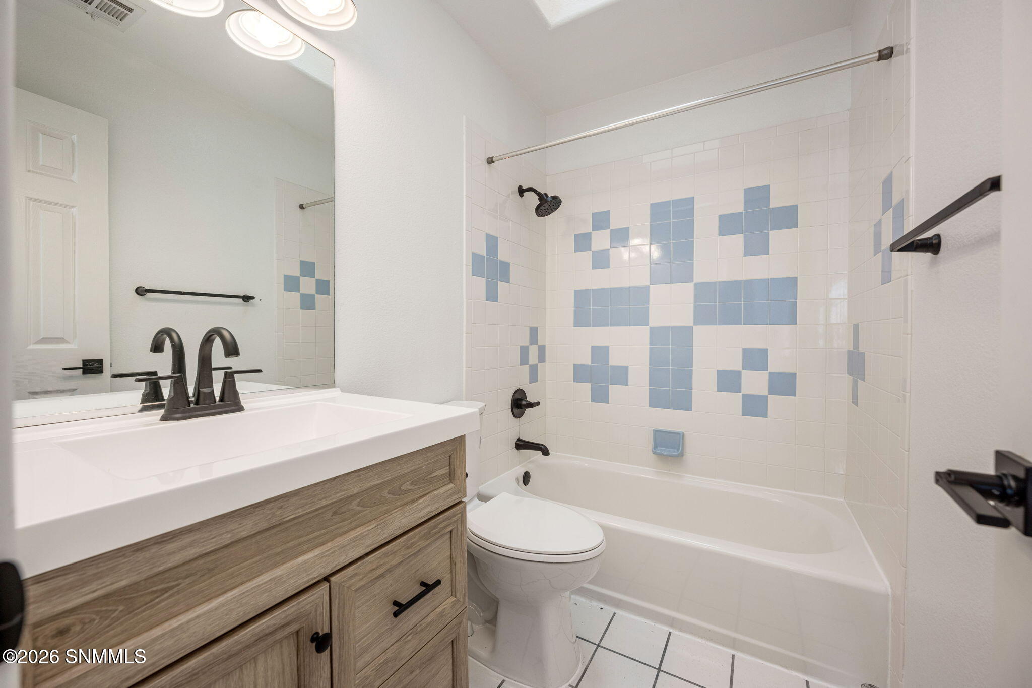 29-web-or-mls-Snappin Homes (Gem4986)-29