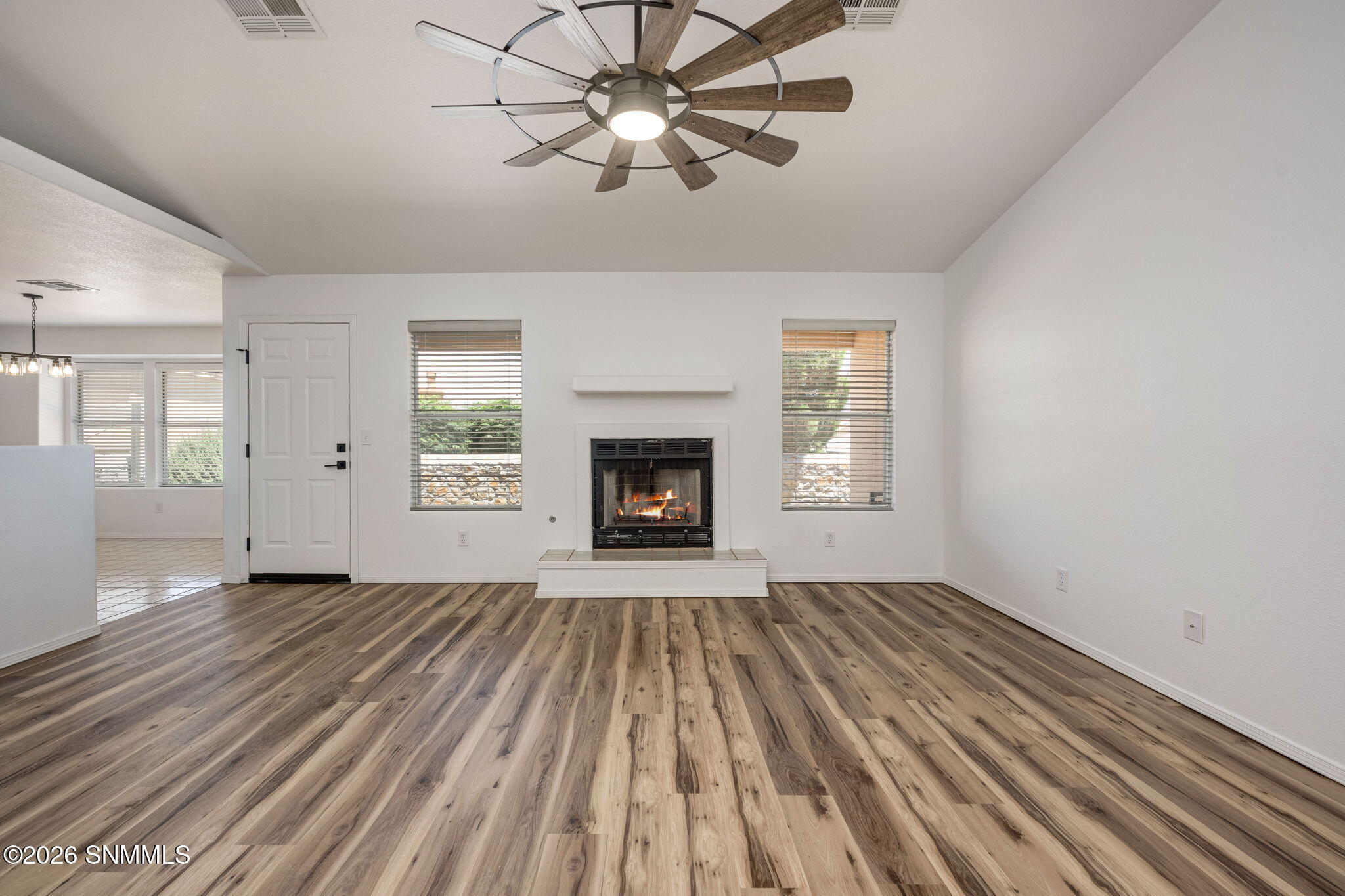 7-web-or-mls-Snappin Homes (Gem4986)-7