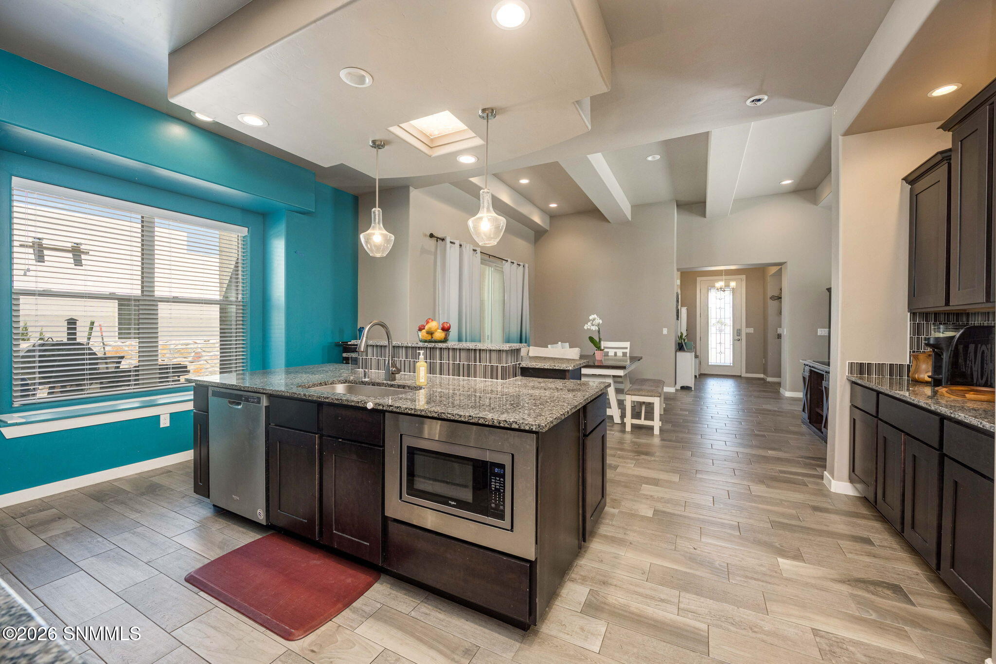 Dining/Kitchen 3