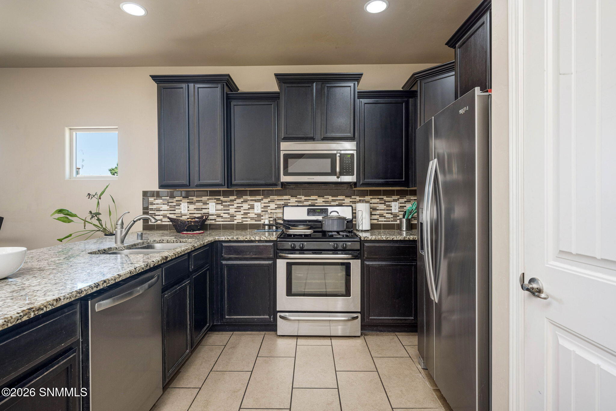 4-web-or-mls-Snappin Homes (LaPurisima41