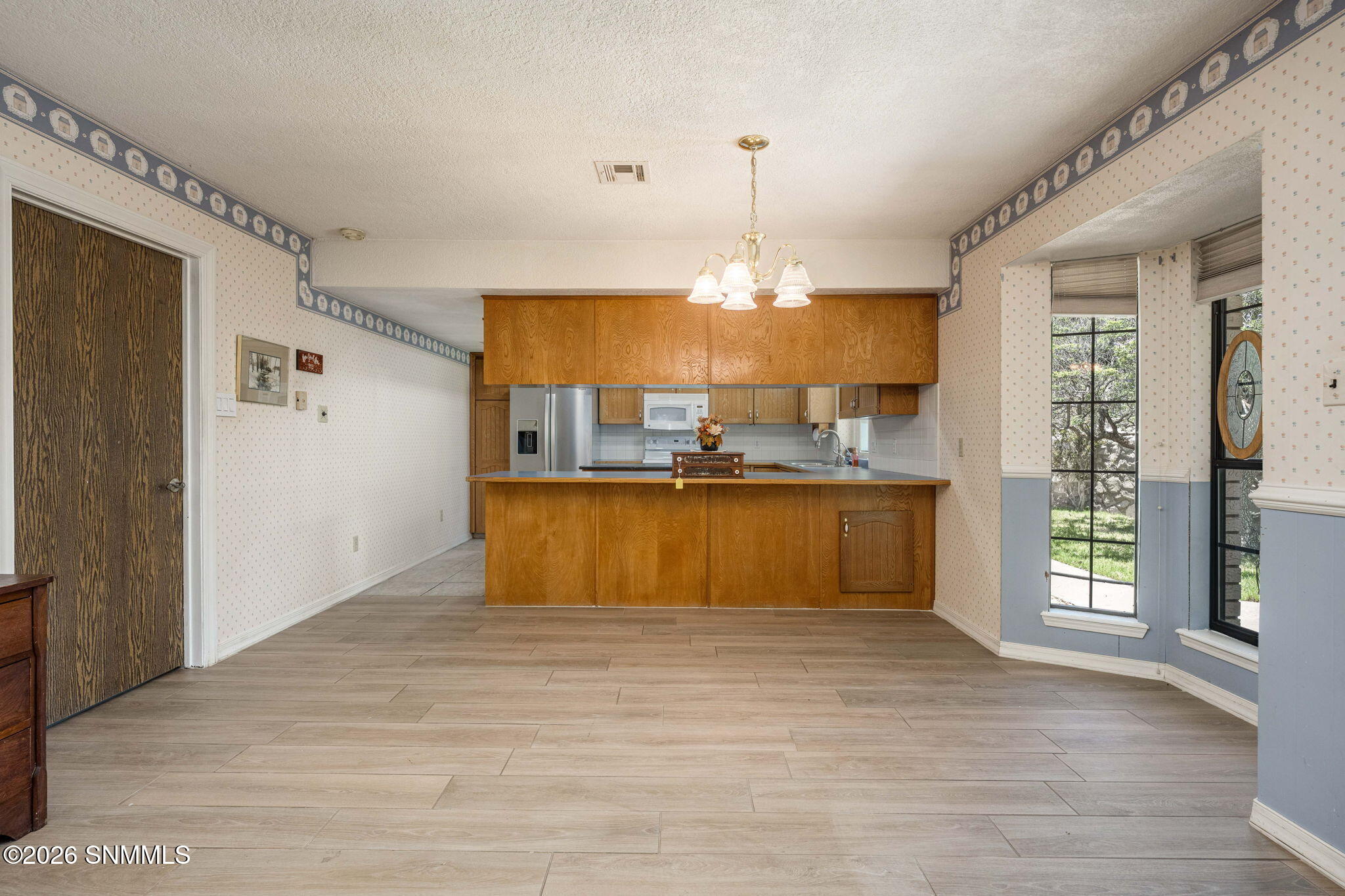 16-web-or-mls-Snappin Homes (Topley2810)