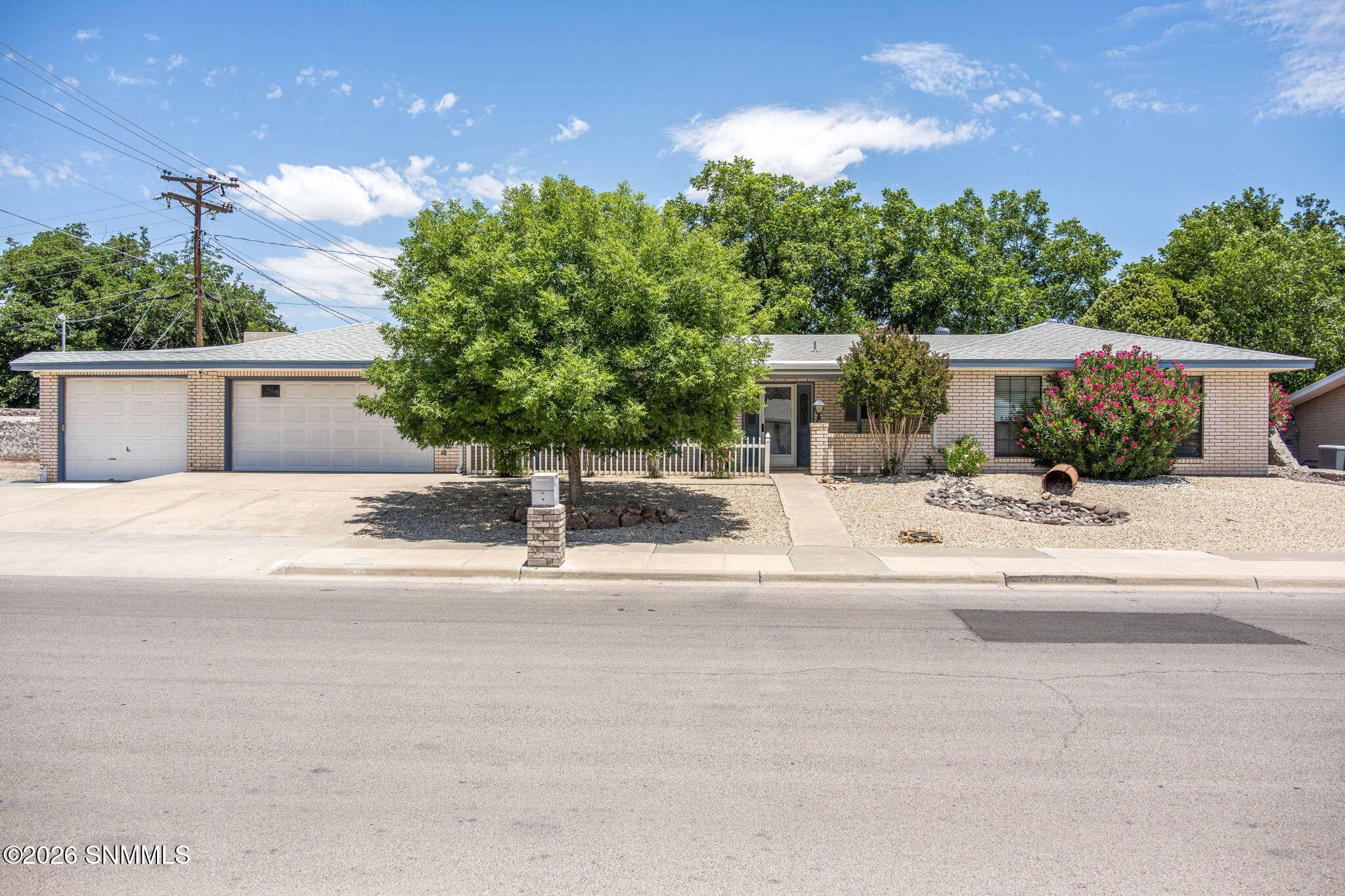 1-web-or-mls-Snappin Homes (Topley2810)-