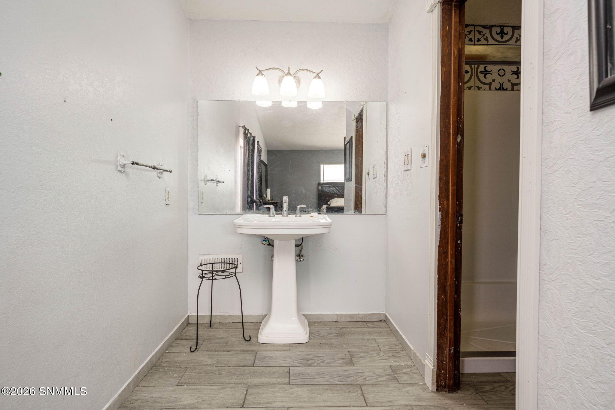 29-web-or-mls-Snappin Homes (Wofford1448