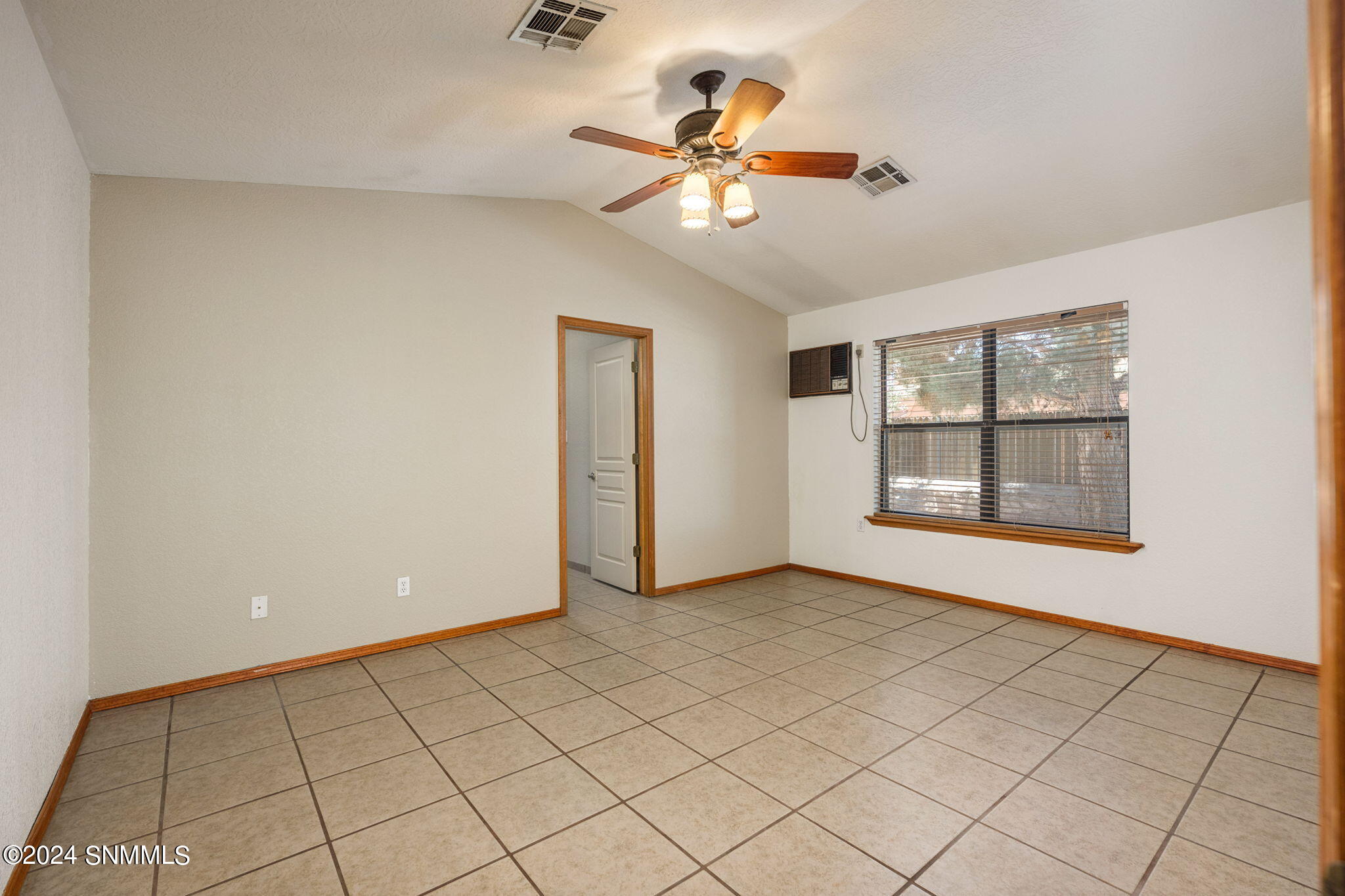 27-web-or-mls-Blueridge 3364 NEW-77
