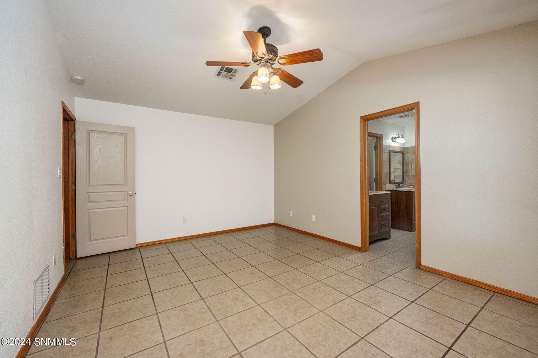 28-web-or-mls-Blueridge 3364 NEW-80