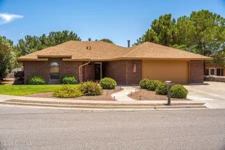 3364 Blueridge Lane, Las Cruces, New Mexico 88005, 3 Bedrooms Bedrooms, ,2 BathroomsBathrooms,Residential,For Sale,Blueridge,2602073