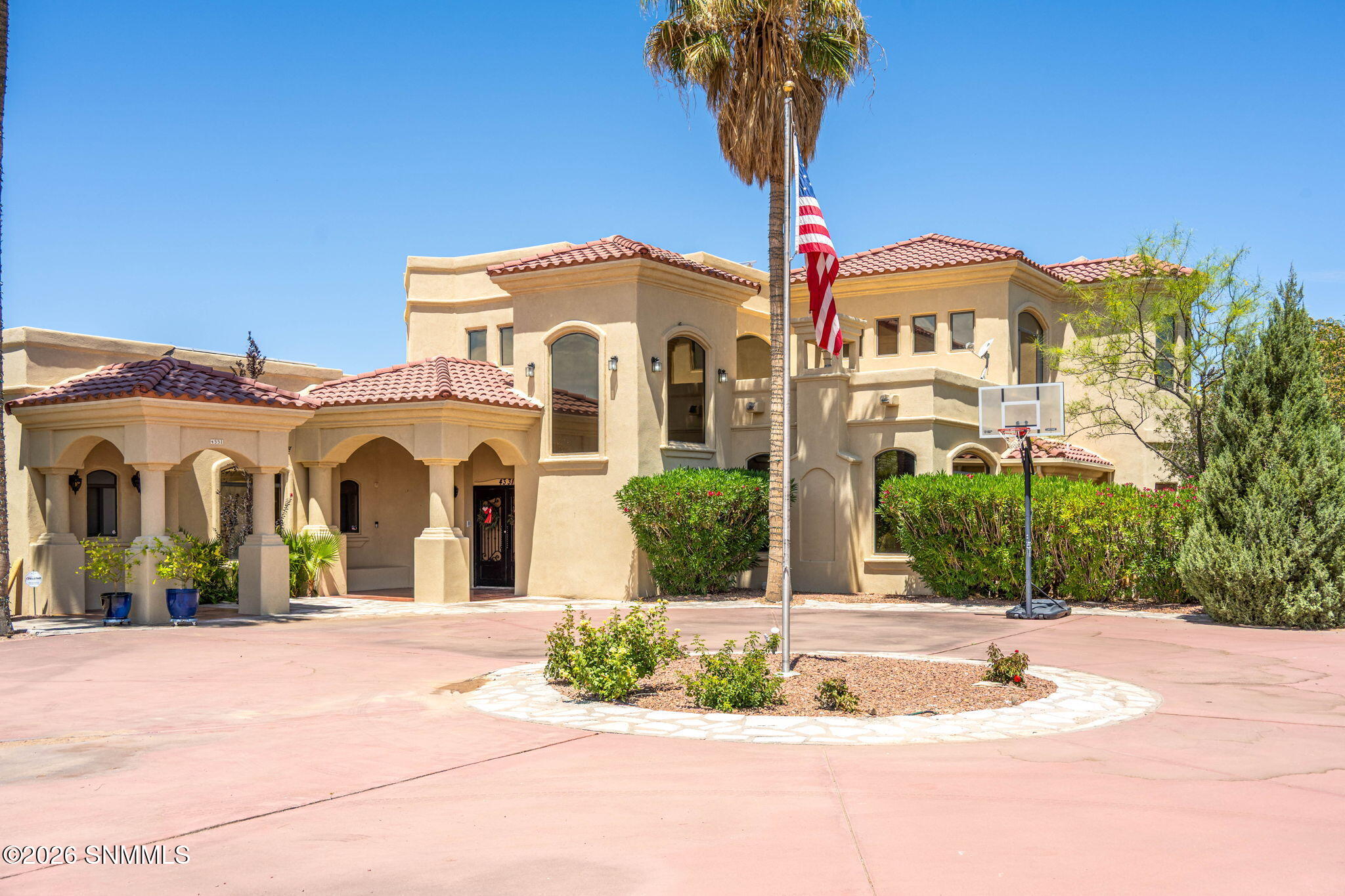 3-web-or-mls-Snappin Homes (Superstition
