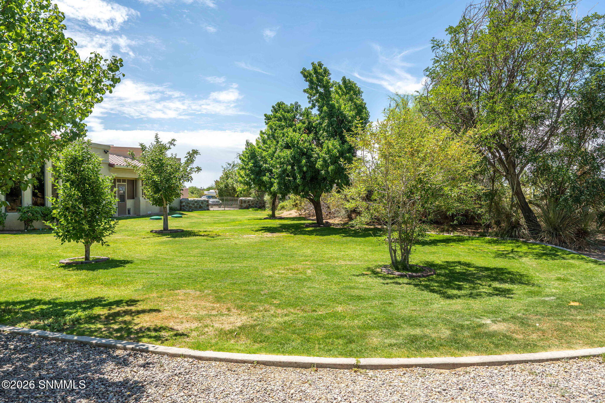 34-web-or-mls-Snappin Homes (Superstitio