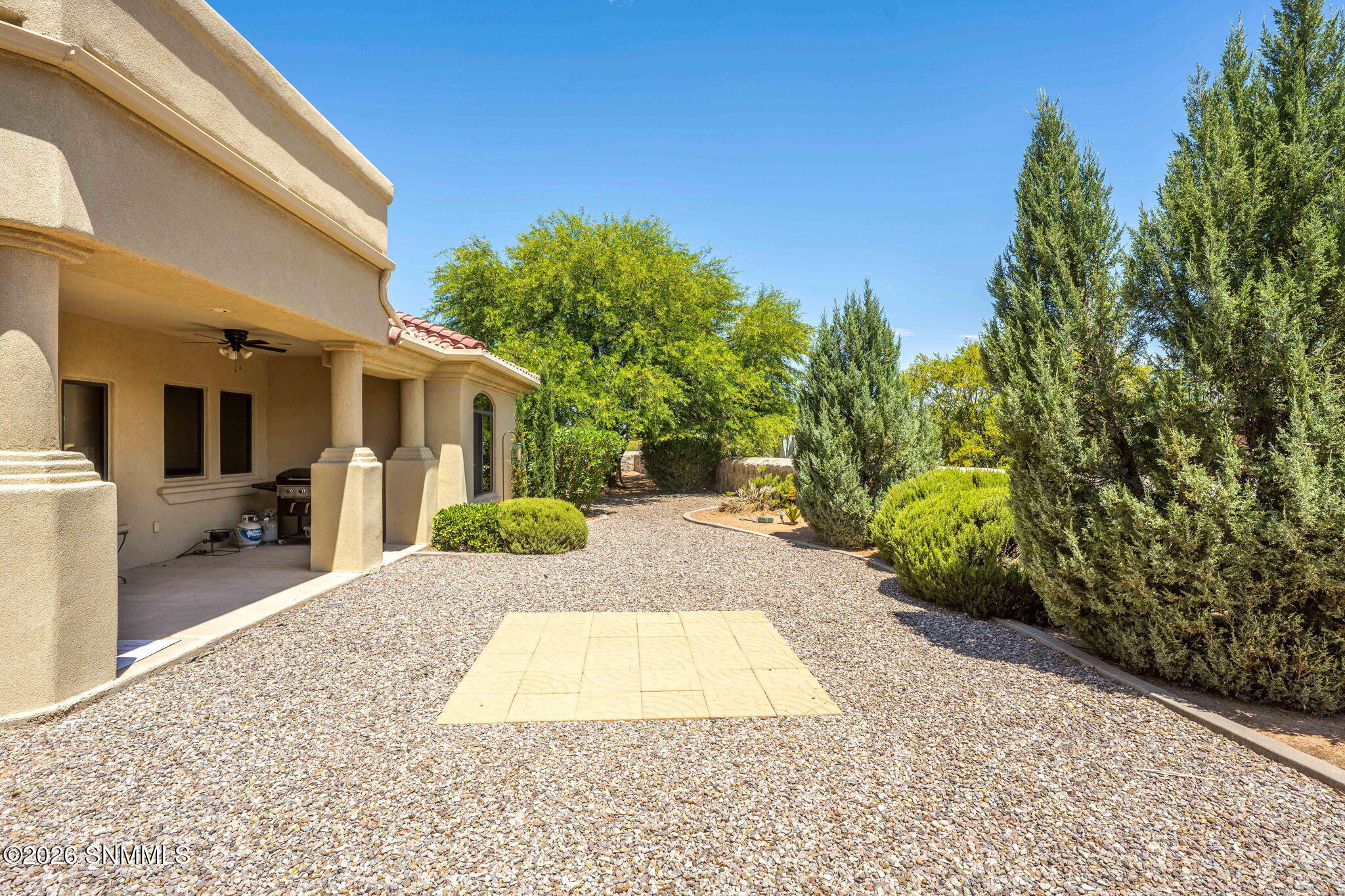 39-web-or-mls-Snappin Homes (Superstitio