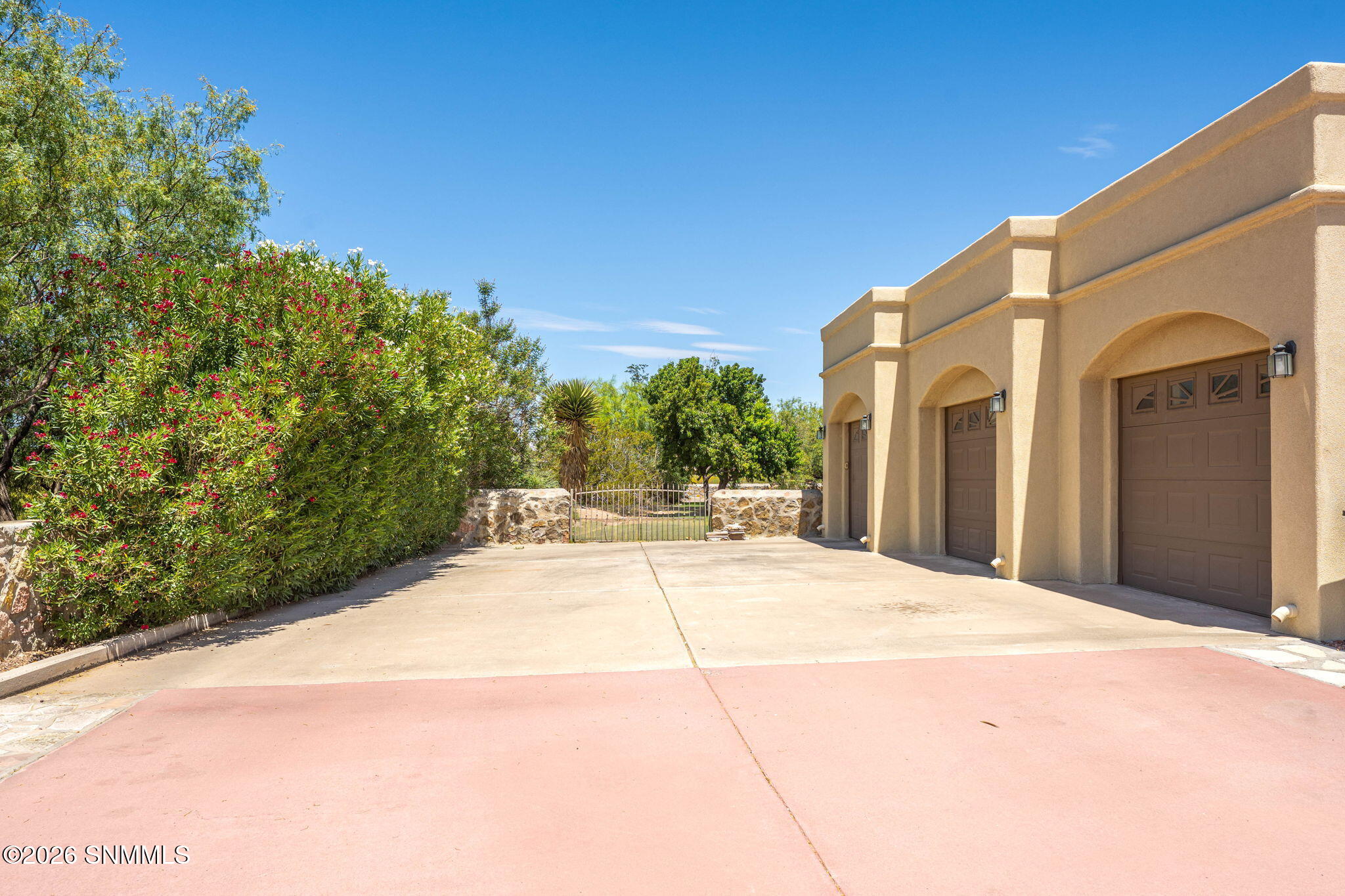 42-web-or-mls-Snappin Homes (Superstitio