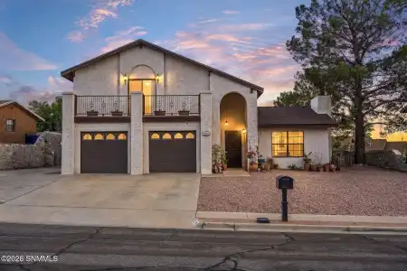 1224 Southridge Drive, Las Cruces, New Mexico 88005, 4 Bedrooms Bedrooms, ,2.75 BathroomsBathrooms,Residential,For Sale,Southridge,2602078