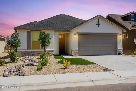 2874 Prado Del Sol Avenue, Las Cruces, New Mexico 88011, 4 Bedrooms Bedrooms, ,3 BathroomsBathrooms,Residential,For Sale,Prado Del Sol,2602046