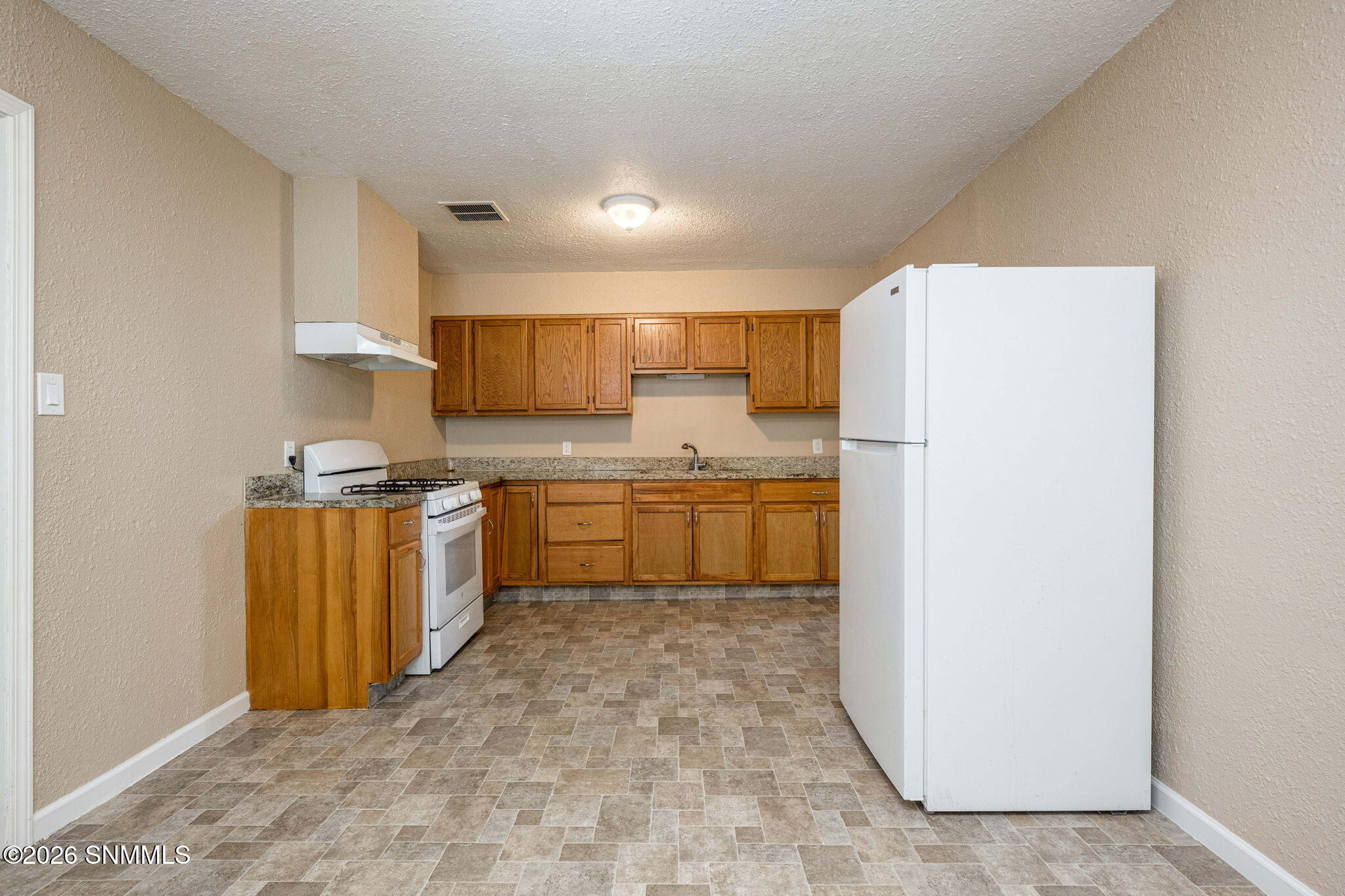 10-web-or-mls-Snappin Homes (Ethel1250)-