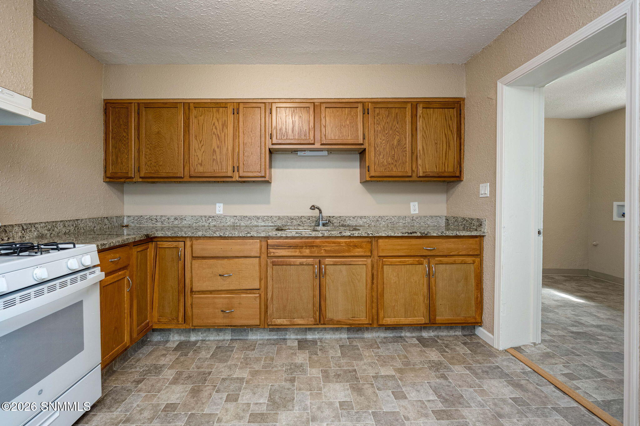 11-web-or-mls-Snappin Homes (Ethel1250)-