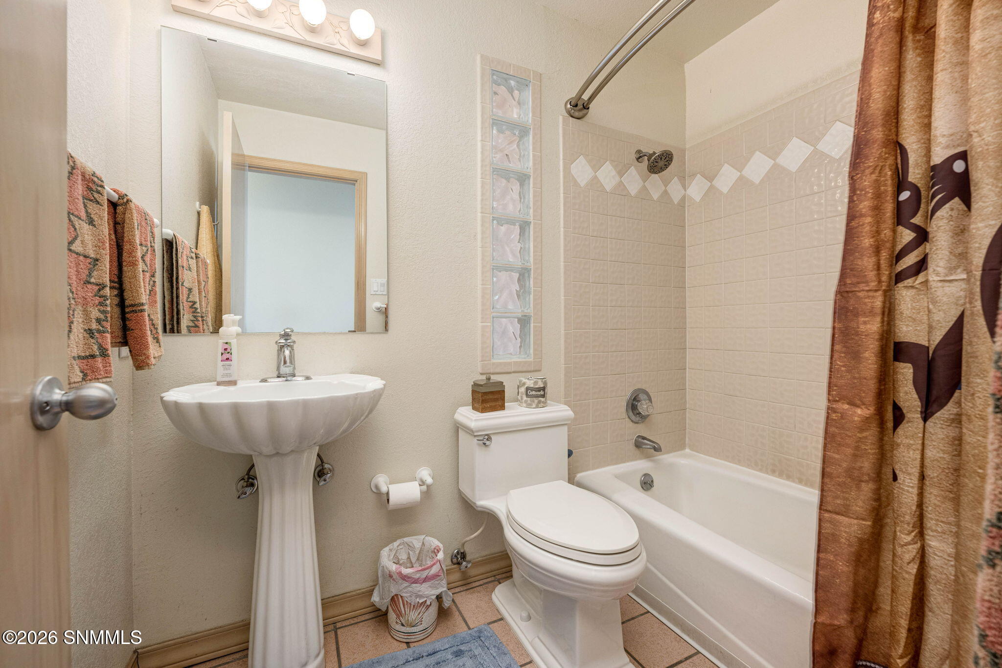 27-web-or-mls-Snappin Homes (LosArboles2