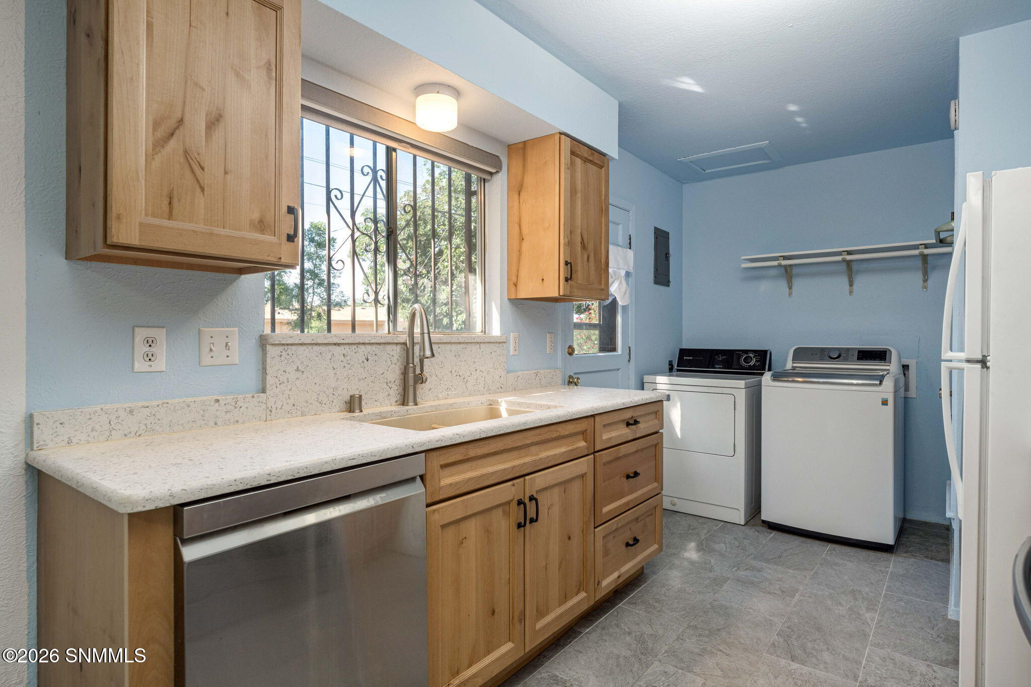 11-web-or-mls-Snappin Homes (Juniper1836