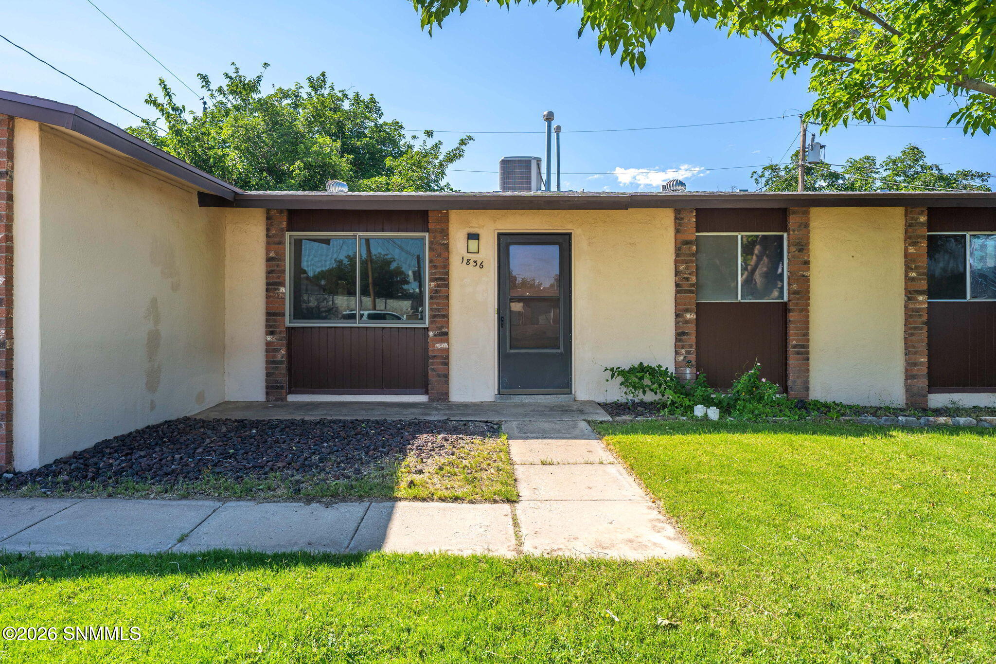 4-web-or-mls-Snappin Homes (Juniper1836)