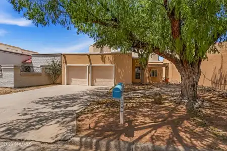 107 Sundance Court, Santa Teresa, New Mexico 88008, 3 Bedrooms Bedrooms, ,2 BathroomsBathrooms,Residential,For Sale,Sundance,2602101