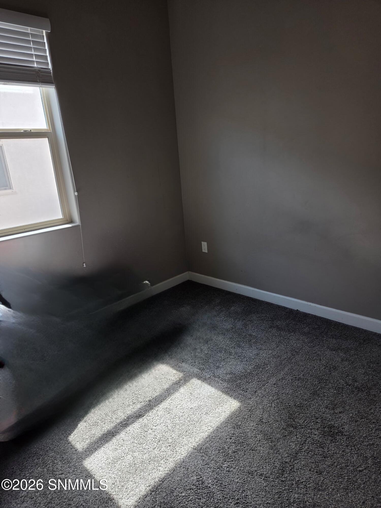 Bedroom pic2