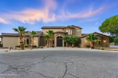 7920 Apache Canyon Drive, Las Cruces, New Mexico 88007, 4 Bedrooms Bedrooms, ,5.75 BathroomsBathrooms,Residential,For Sale,Apache Canyon,2602105