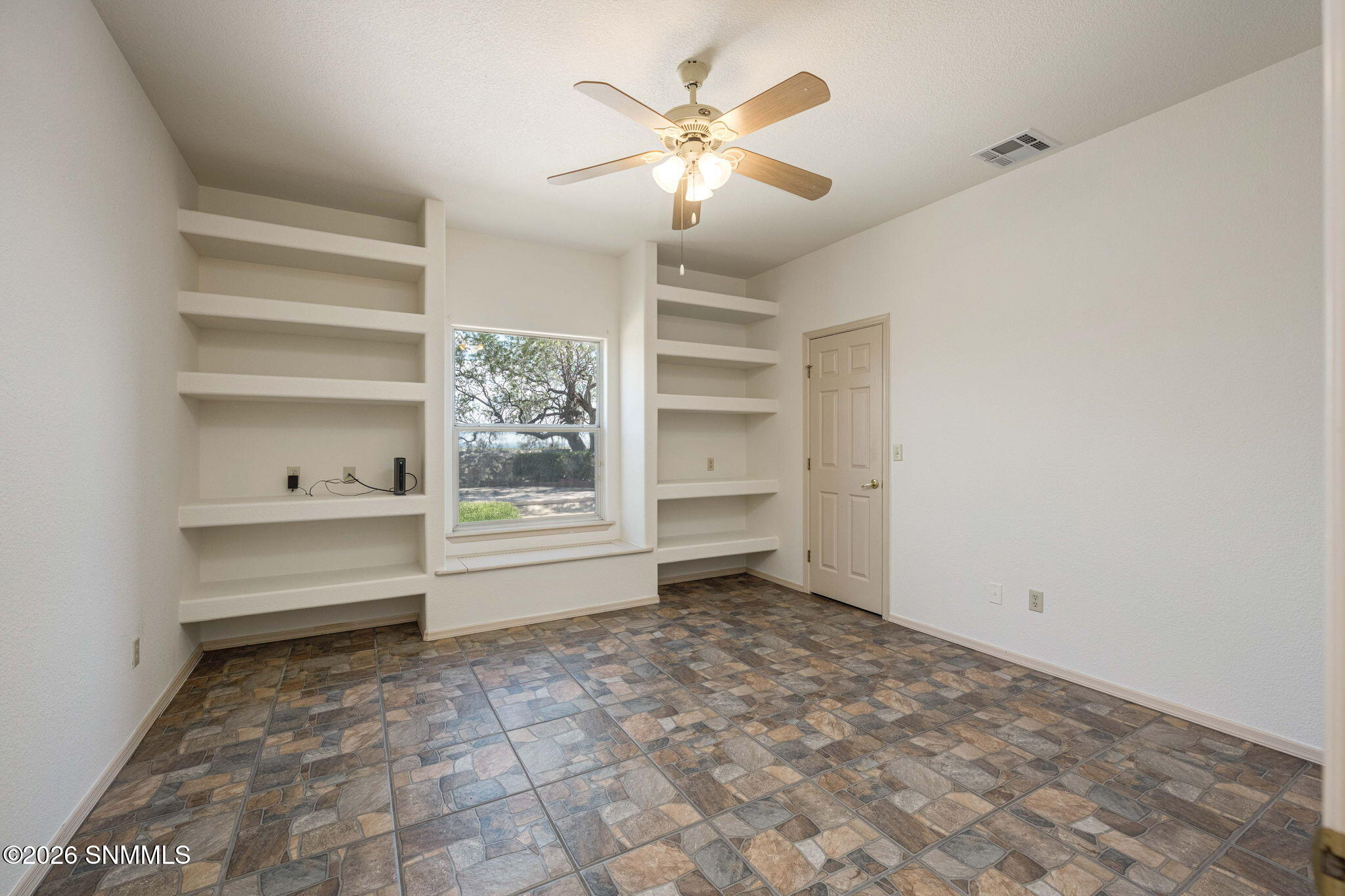 30-web-or-mls-Snappin Homes (StoneCanyon