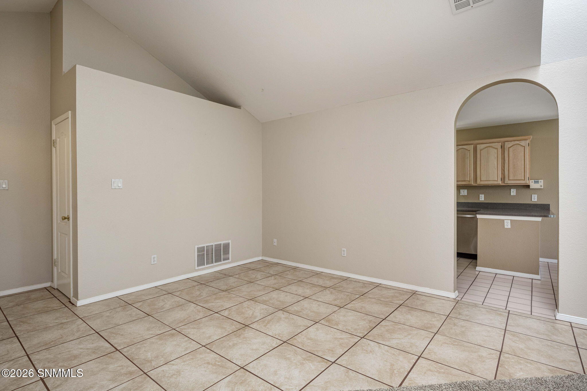 9-web-or-mls-Snappin Homes (SanFelipe226