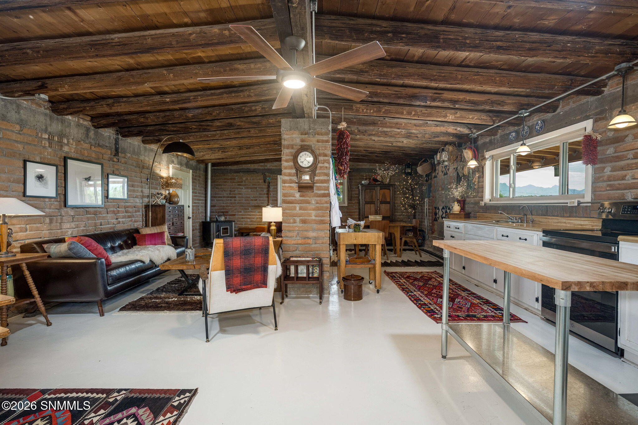 18-web-or-mls-Snappin Homes (Webb2600)-1