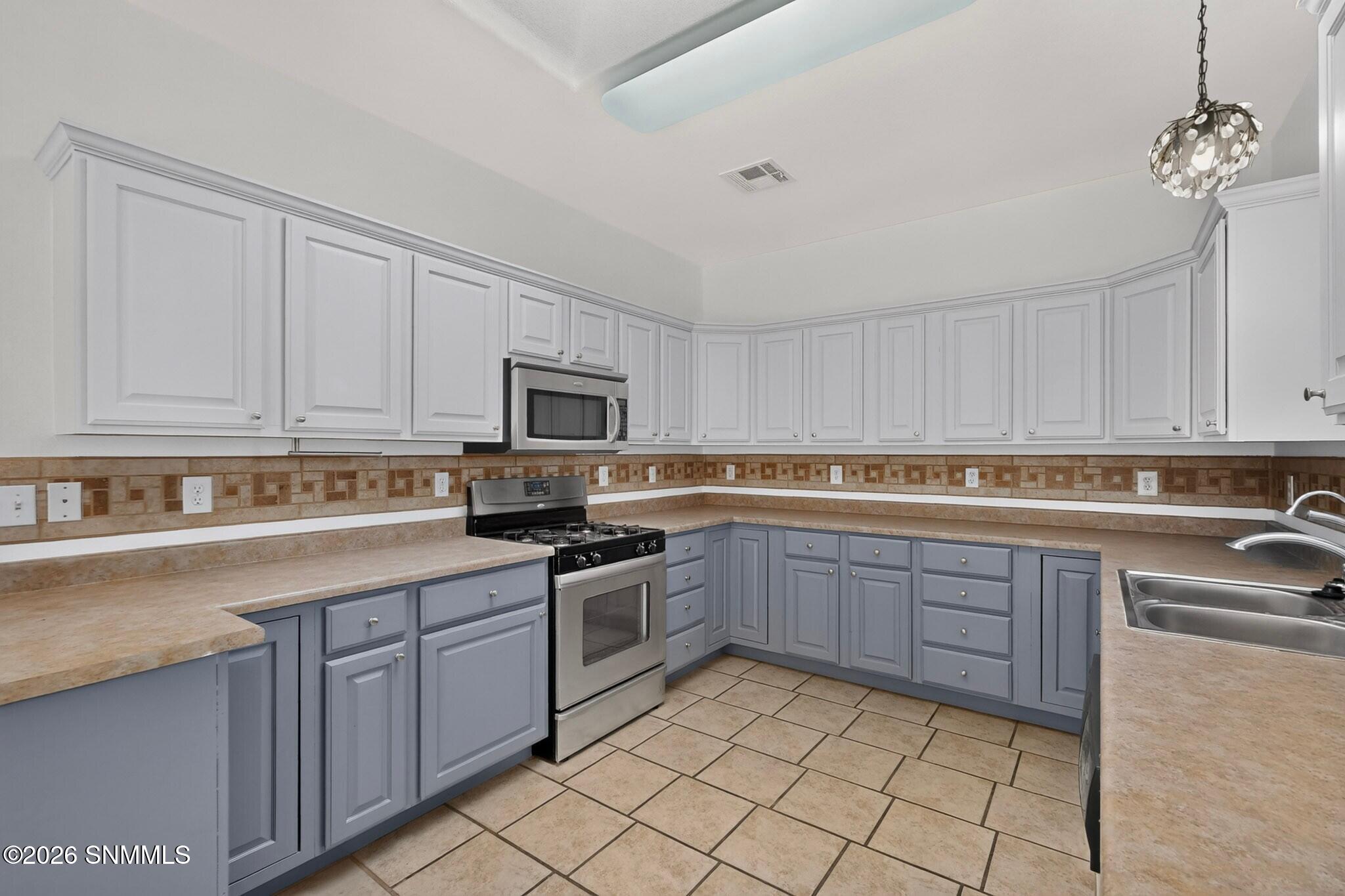 3dcasas-4221-fireweed-dr-013