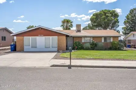 1936 Bromilow Street, Las Cruces, New Mexico 88001, 3 Bedrooms Bedrooms, ,2 BathroomsBathrooms,Residential,For Sale,Bromilow,2601210