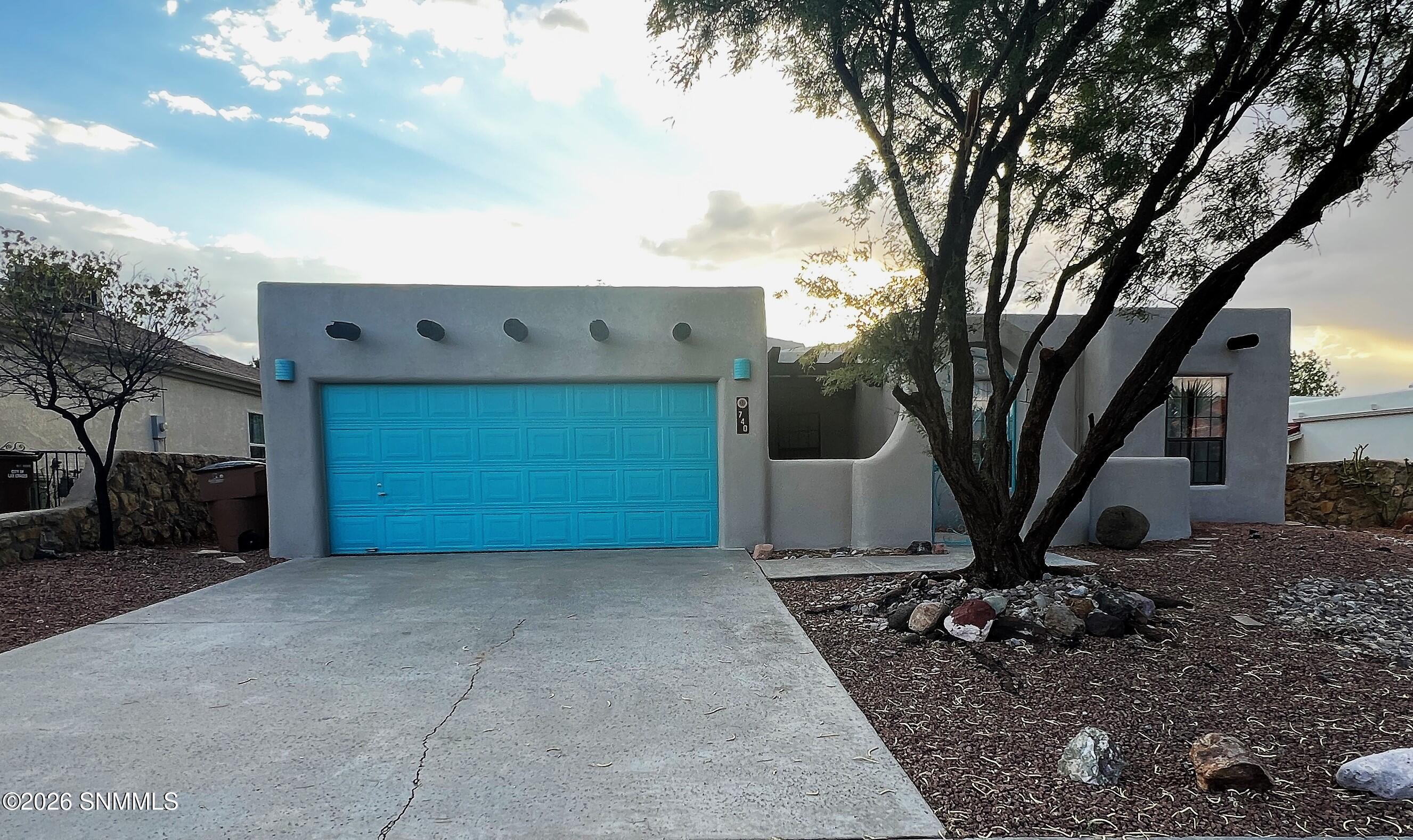 740 Canyon Point