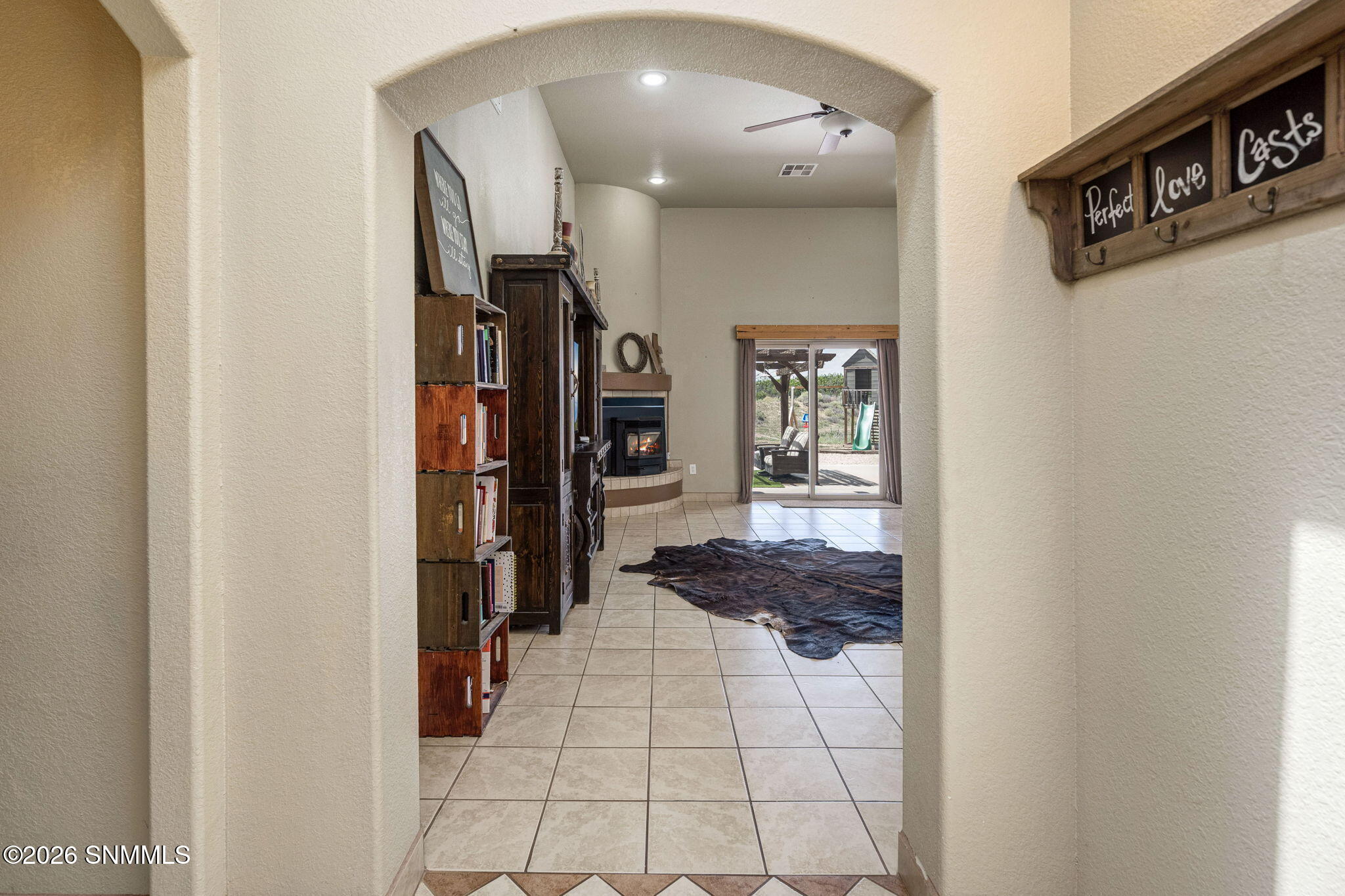 6-web-or-mls-Snappin Homes (Clovis9124)-