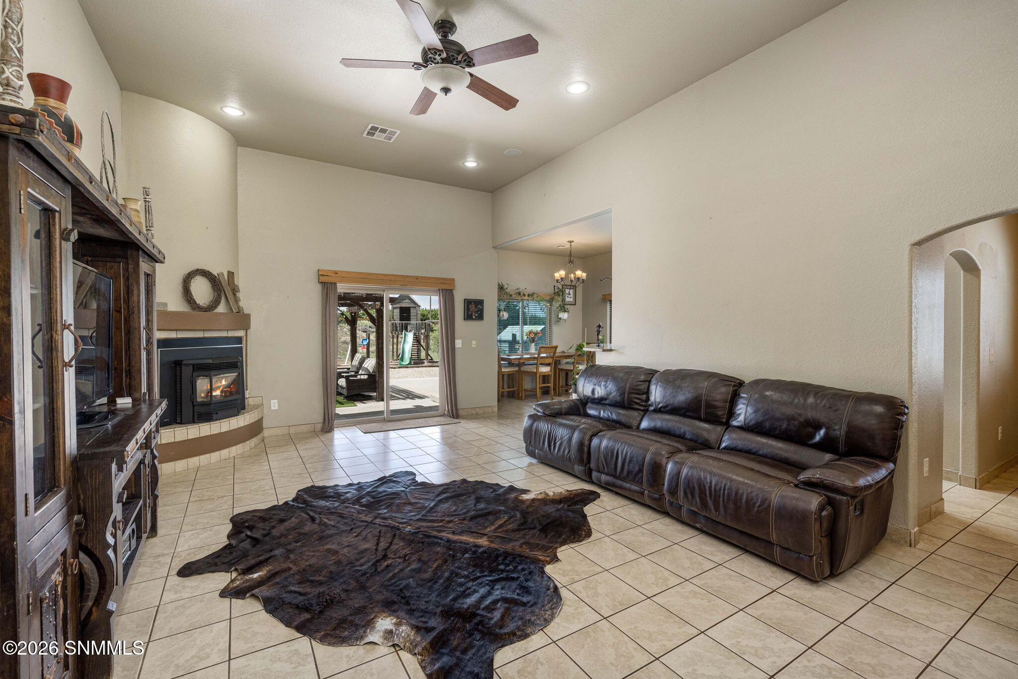 8-web-or-mls-Snappin Homes (Clovis9124)-