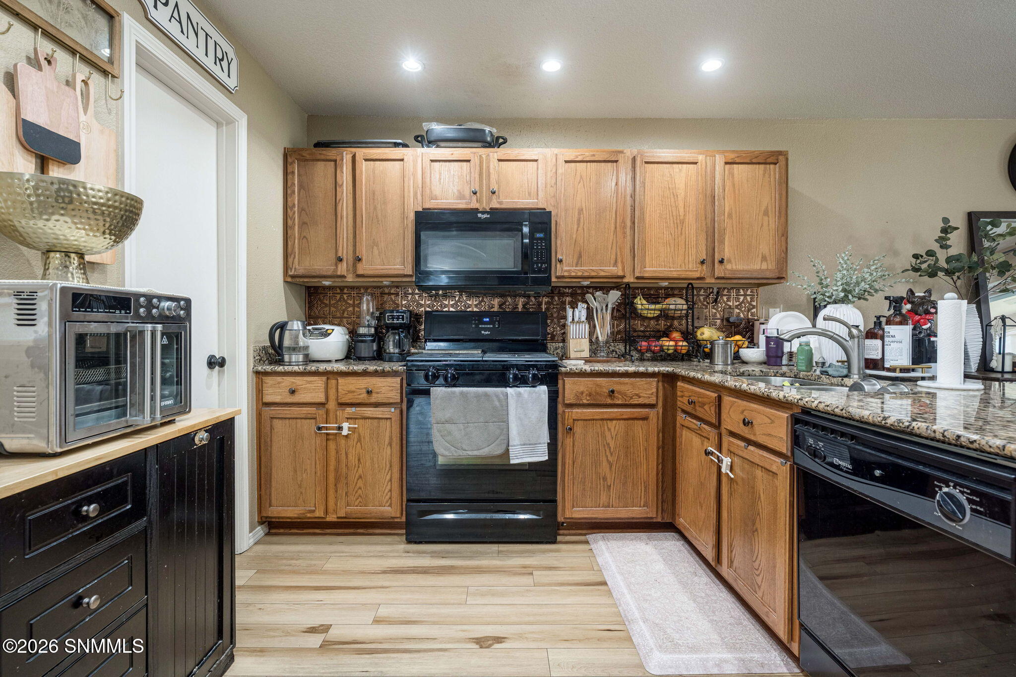 8-web-or-mls-Snappin Homes (BlueMountain