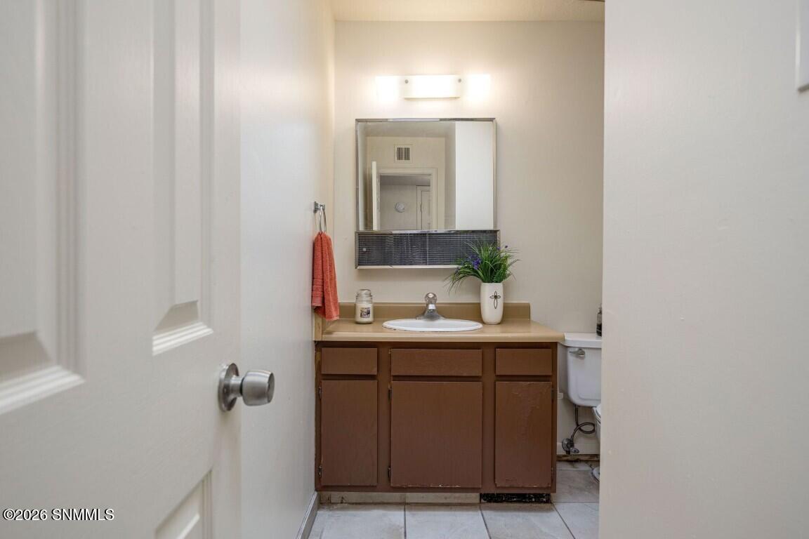 12-web-or-mls-Snappin Homes (Stanford200