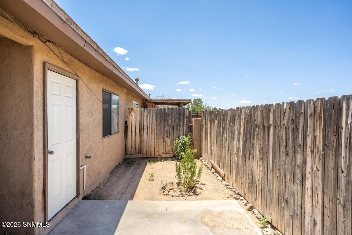 18-web-or-mls-Snappin Homes (Stanford200