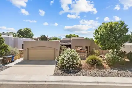 2026 El Presidio Drive, Las Cruces, New Mexico 88011, 3 Bedrooms Bedrooms, ,2 BathroomsBathrooms,Residential,For Sale,El Presidio,2602174