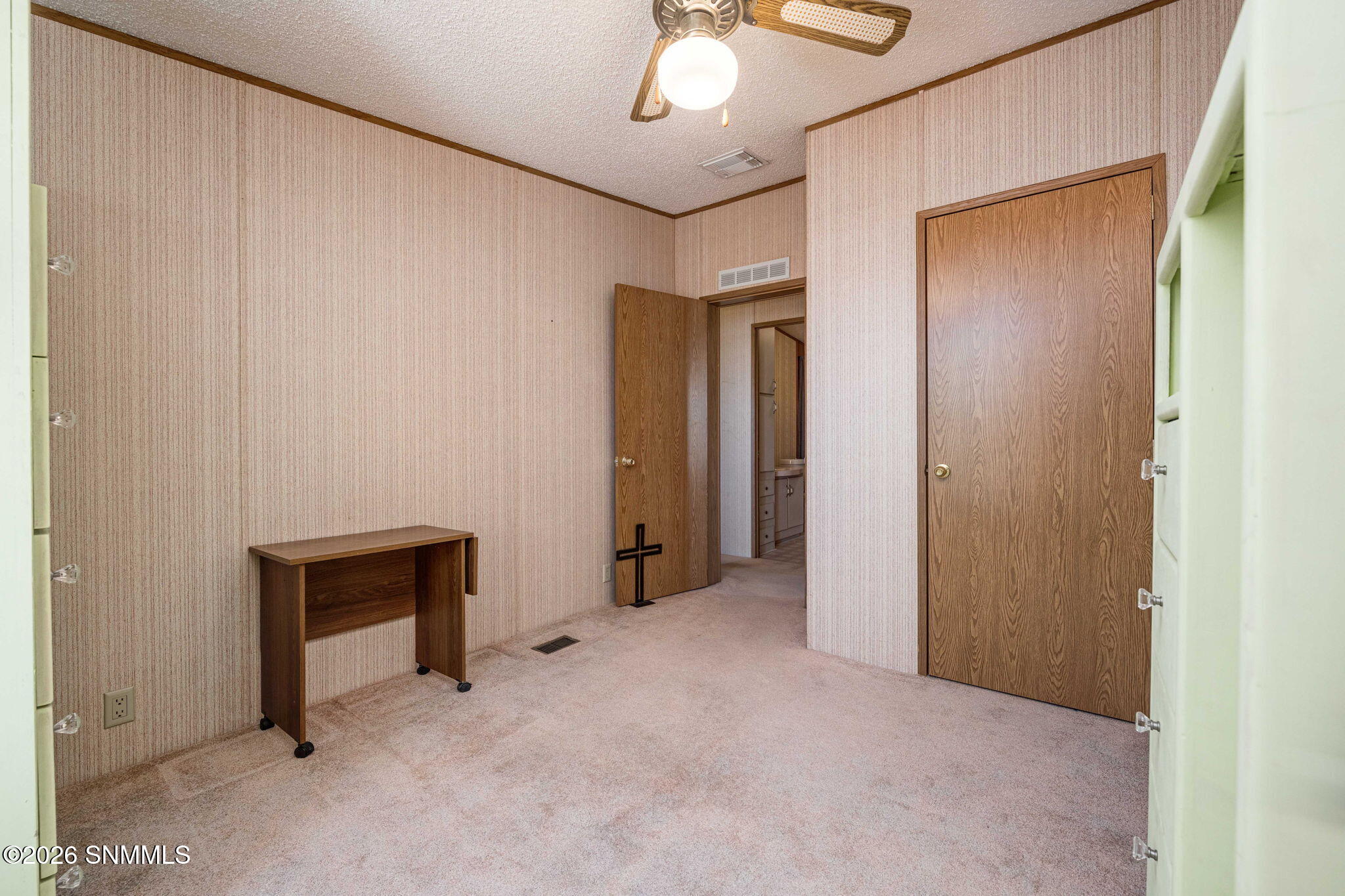 27-web-or-mls-Snappin Homes (Spur9825)-2