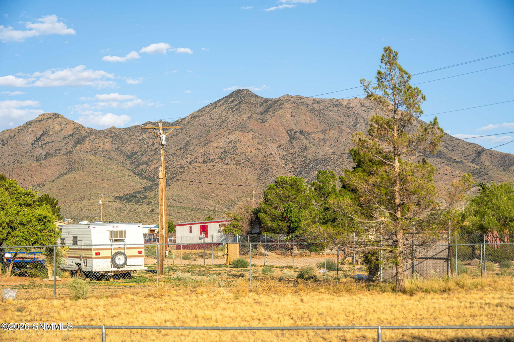 37-web-or-mls-Snappin Homes (Spur9825)-3