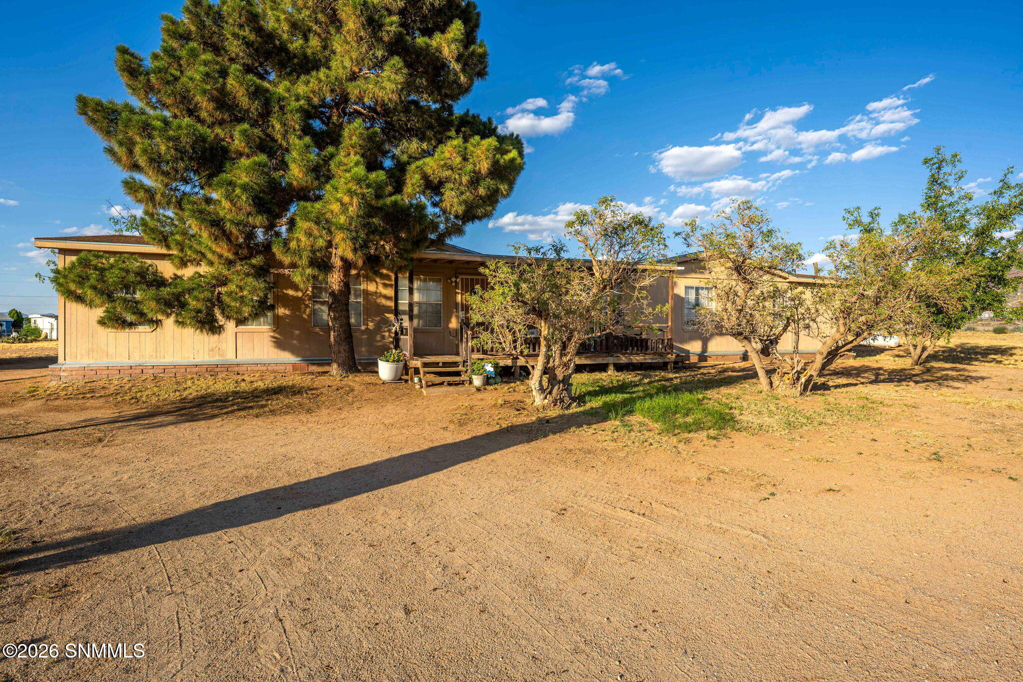 3-web-or-mls-Snappin Homes (Spur9825)-3