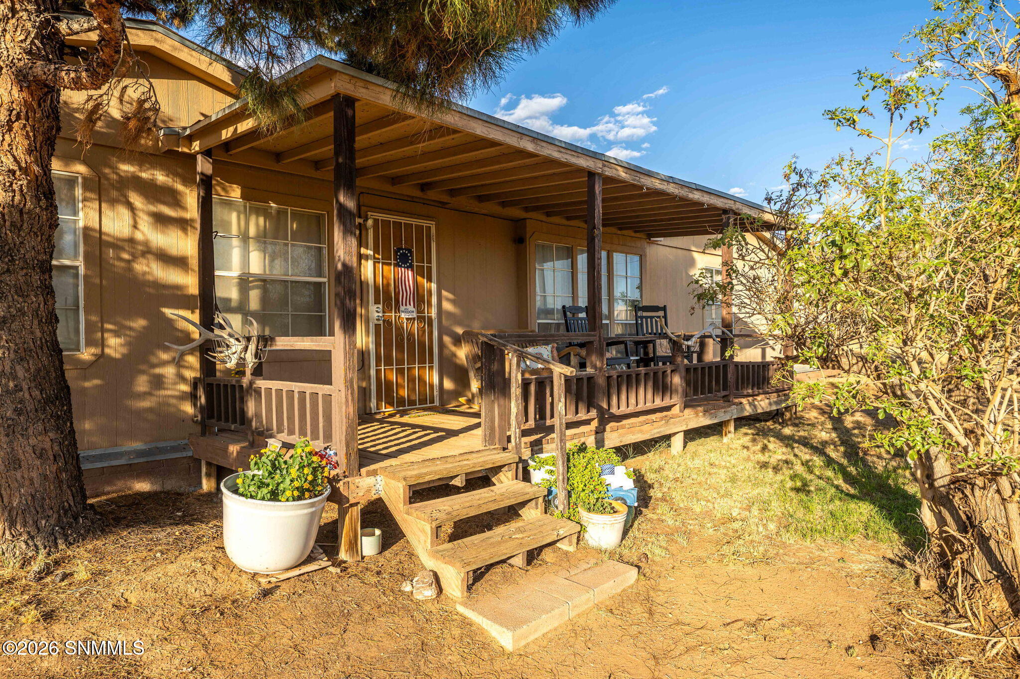 4-web-or-mls-Snappin Homes (Spur9825)-4