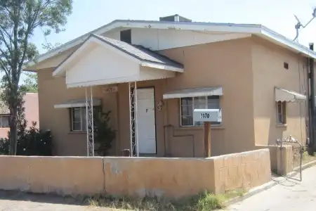 1070 Tornillo Street, Las Cruces, New Mexico 88001, 2 Bedrooms Bedrooms, ,1 BathroomBathrooms,Residential,For Sale,Tornillo,2602188
