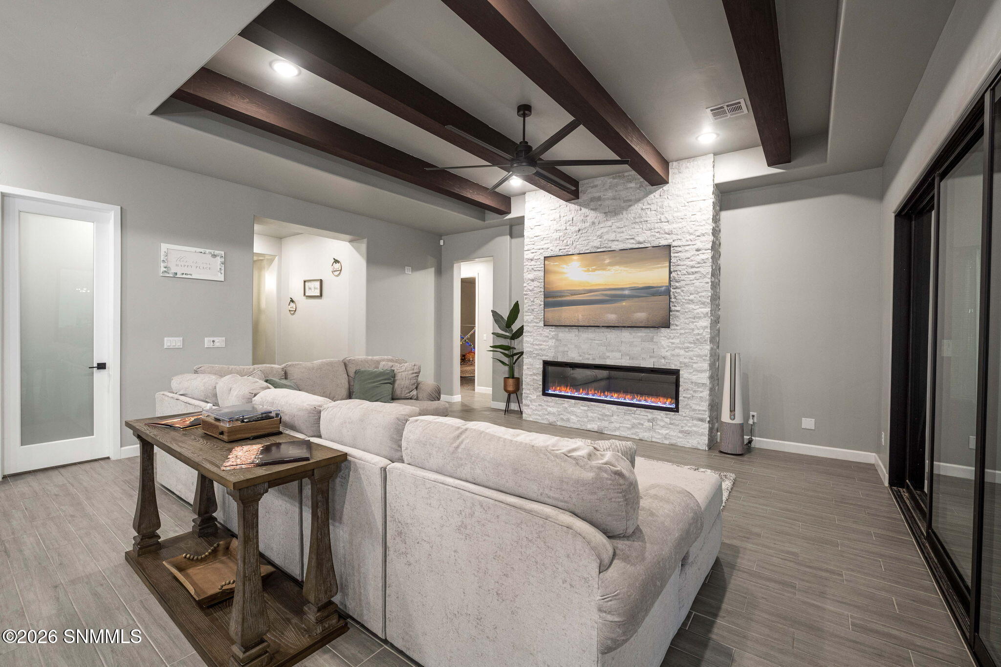 3750 Santa Julia - Z Real Estate - Zane