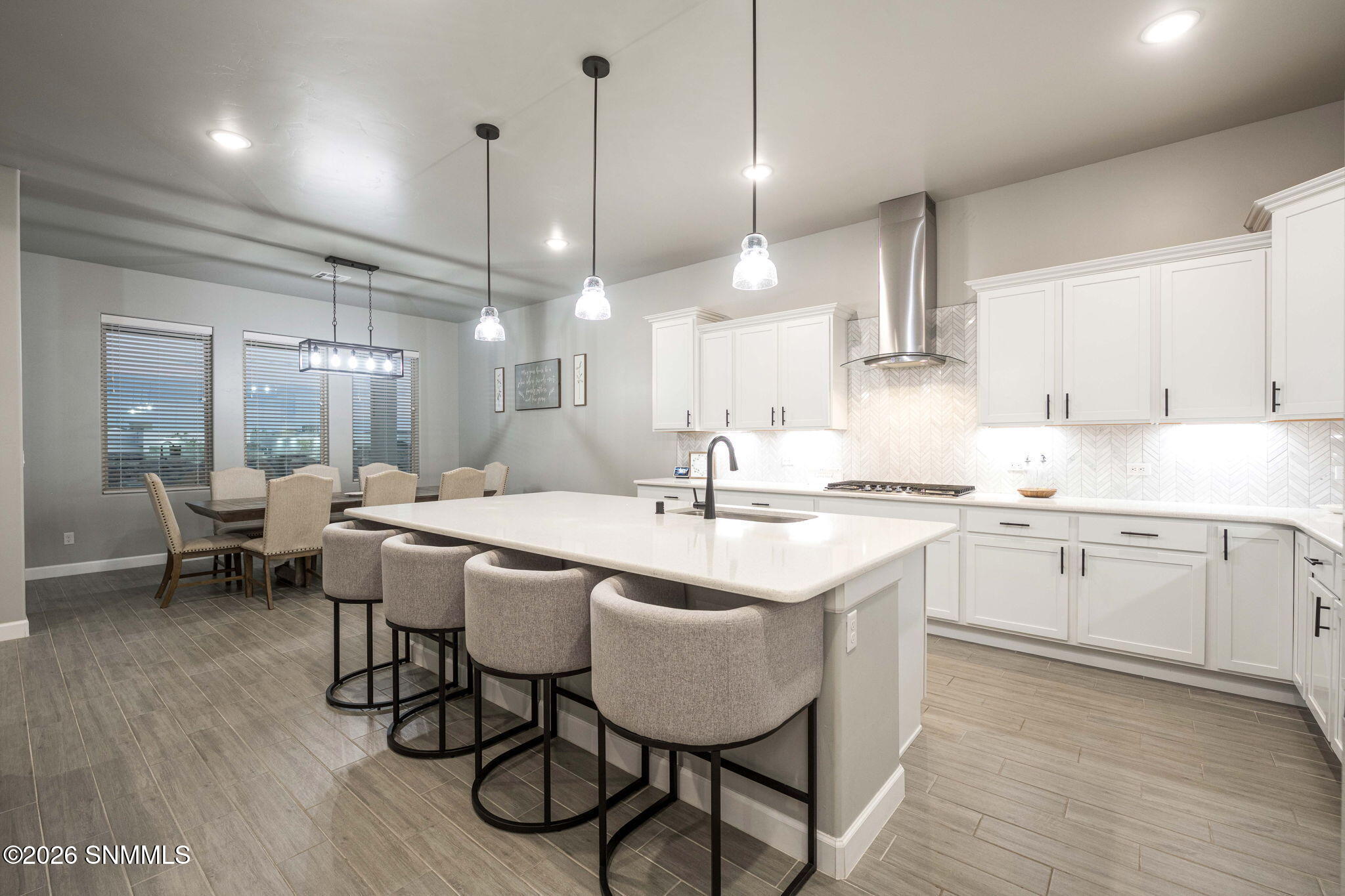 3750 Santa Julia - Z Real Estate - Zane